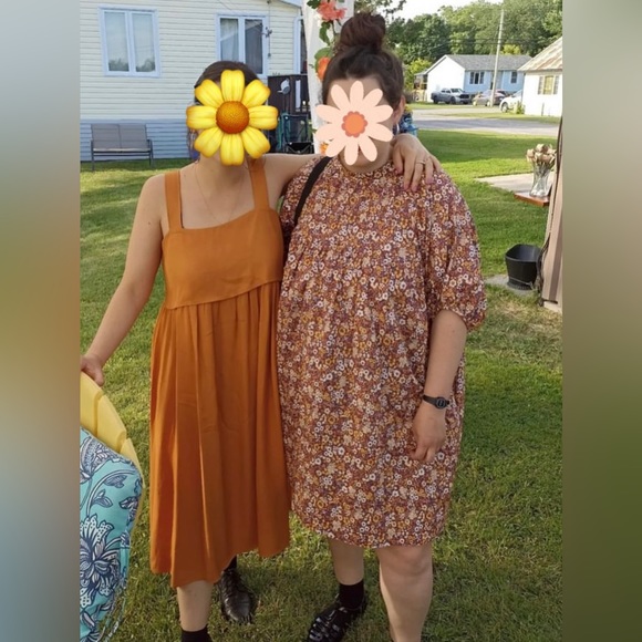 [SOLD] EVERLANE shirred minidress - Picture 7 of 8